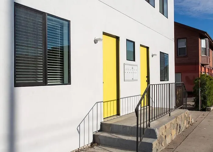 Sunny 1 Bedroom In The Heart Of Venice Beach - #3